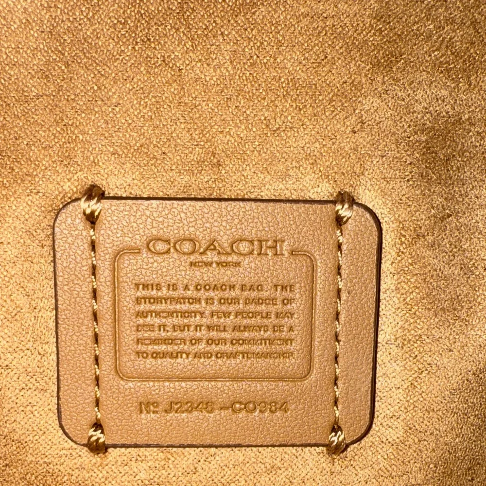 Coach metallic lime